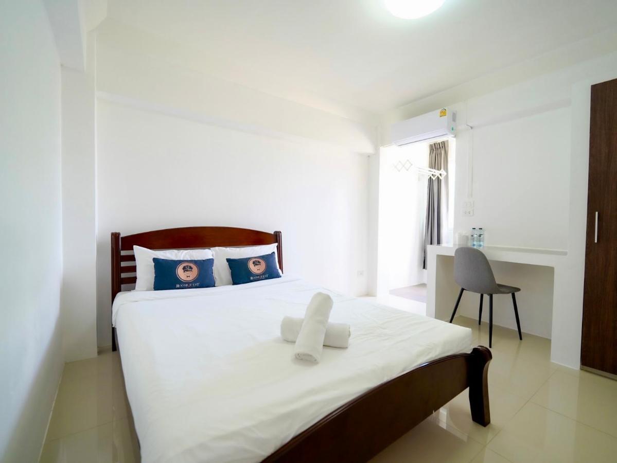 RoomQuest Suvarnabhumi Ladkrabang 42 Bangkok Bagian luar foto